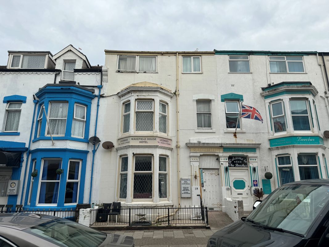 Wakefield House Hotel, 18 Hull Road, Blackpool, Lancashire, FY1 4QB