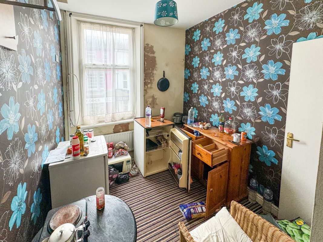 Wakefield House Hotel, 18 Hull Road, Blackpool, Lancashire, FY1 4QB