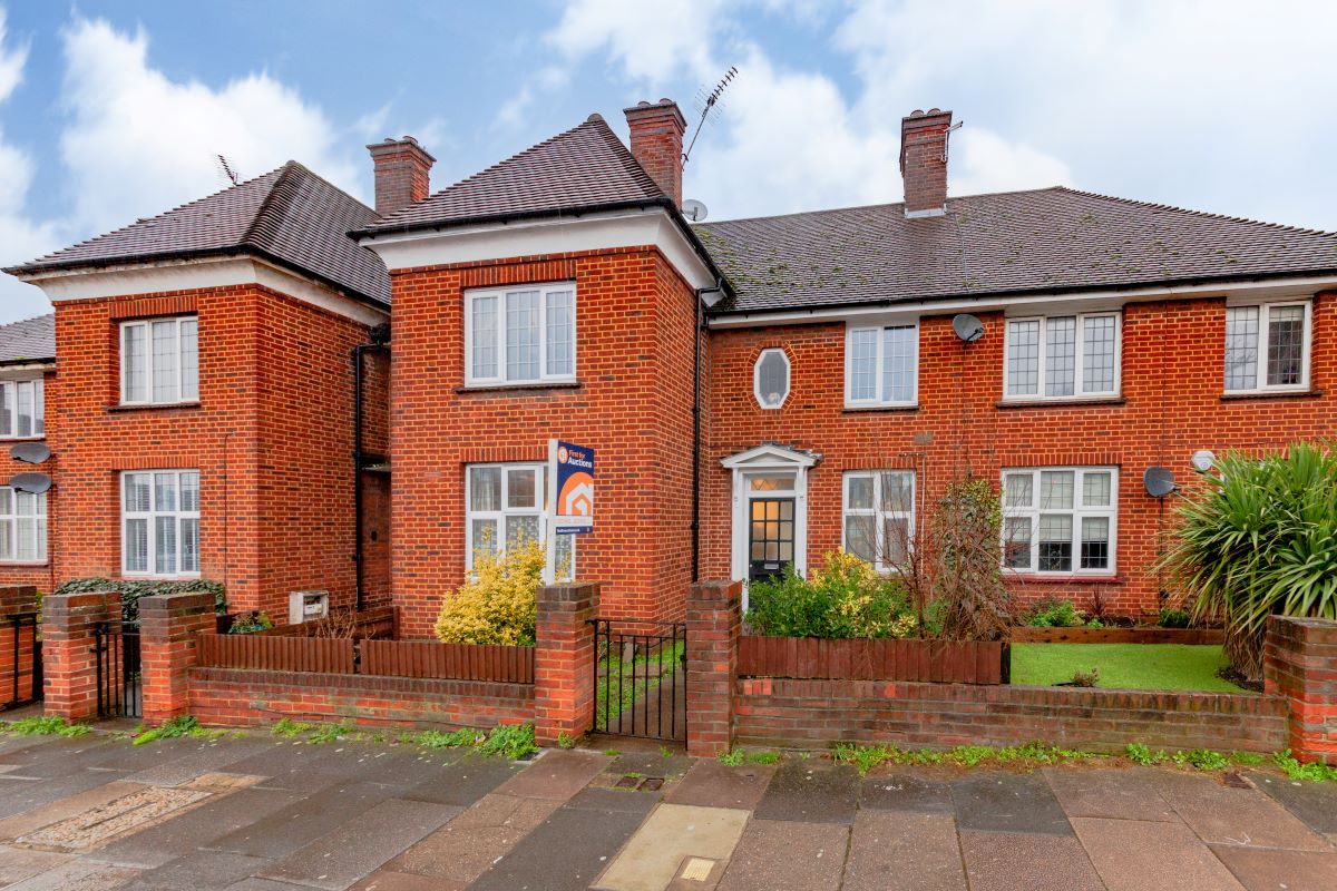 Nutbrook Avenue, Coventry, West Midlands, CV4 9LD Online Auctions