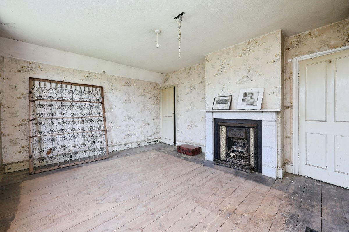 Lot Image