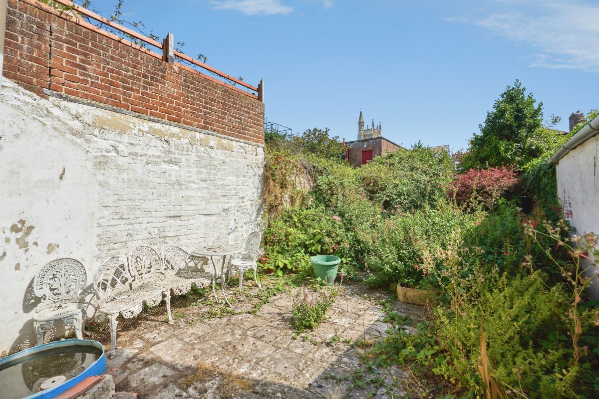 Image 12 of 16