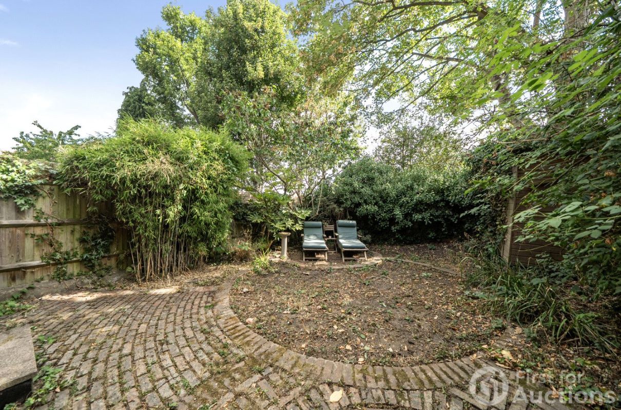 Image 11 of 14