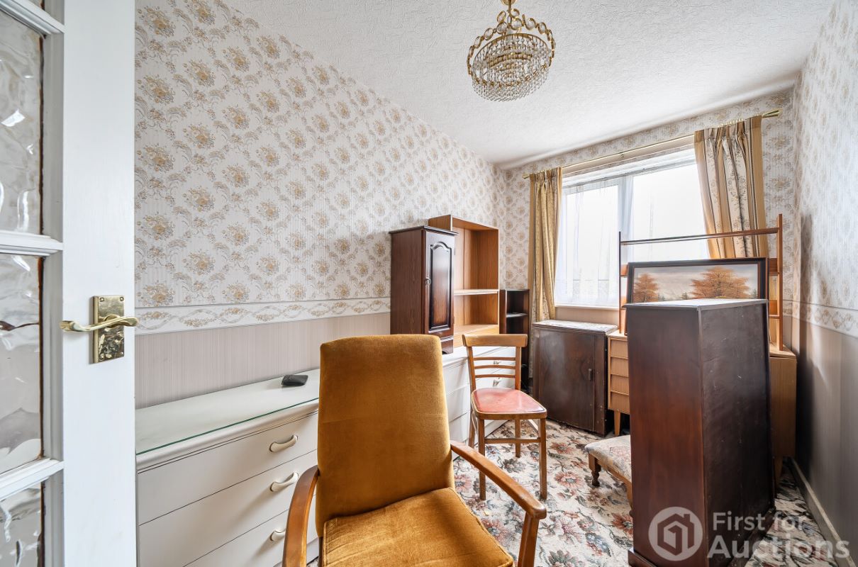 Image 10 of 21