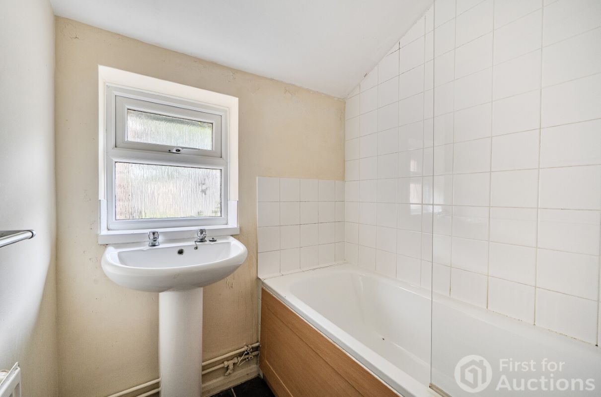Image 10 of 16