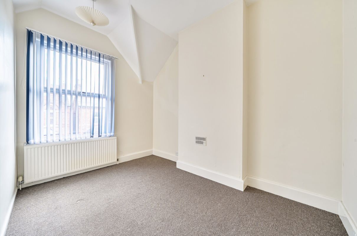 Image 17 of 27