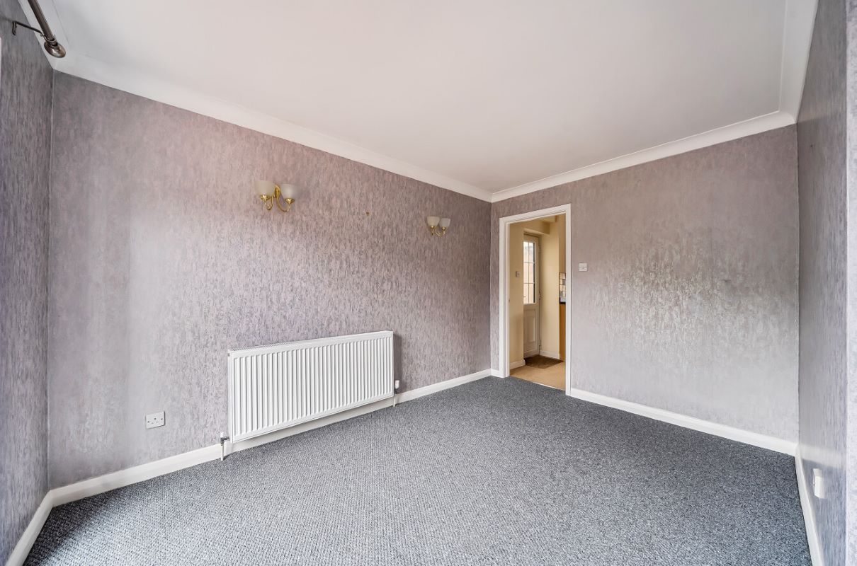 Image 7 of 28