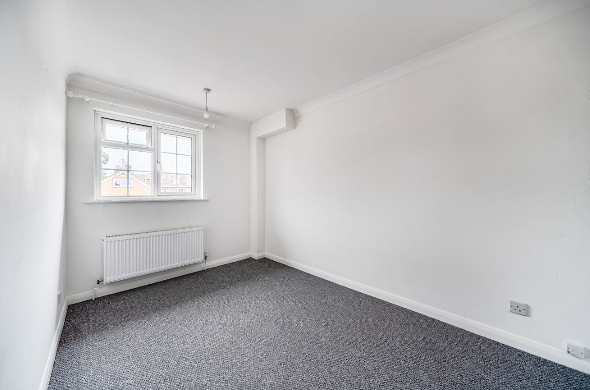 Image 15 of 28