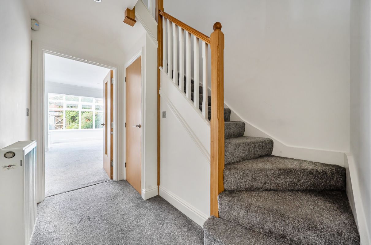 Image 10 of 18