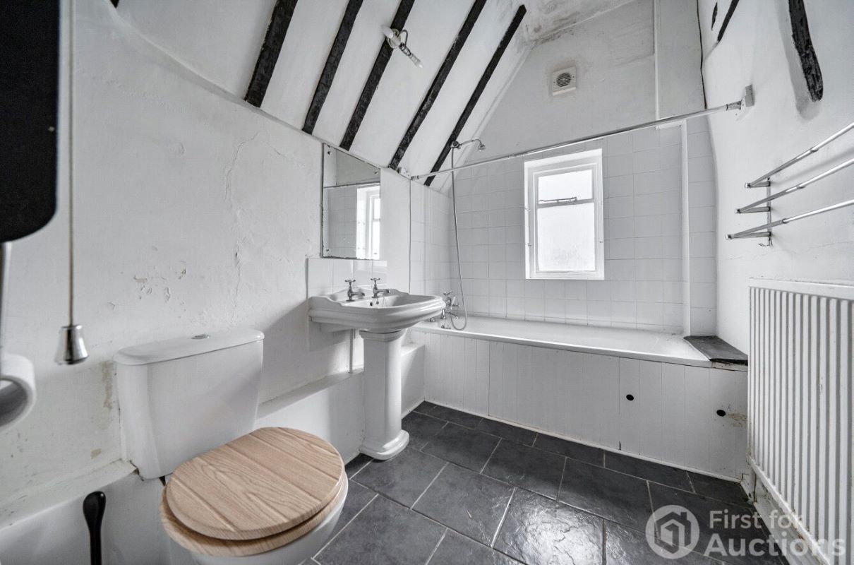 Image 10 of 16