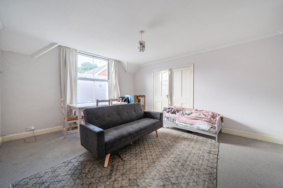 Image 11 of 25
