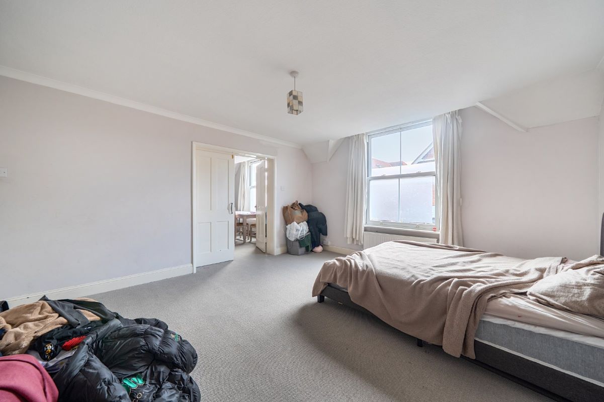 Image 12 of 25