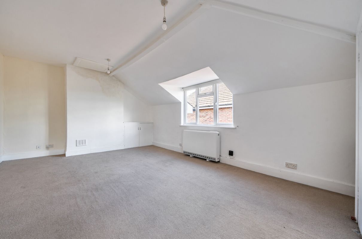 Image 6 of 18
