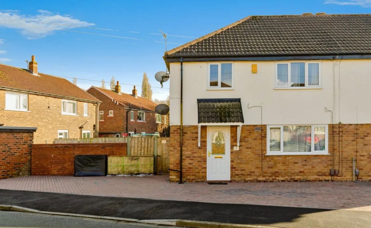 1 Castle Grove