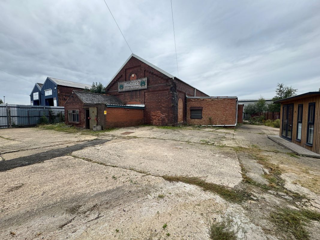 Woodstock Timberyard, Acton Hall Enterprise, Station Lane
