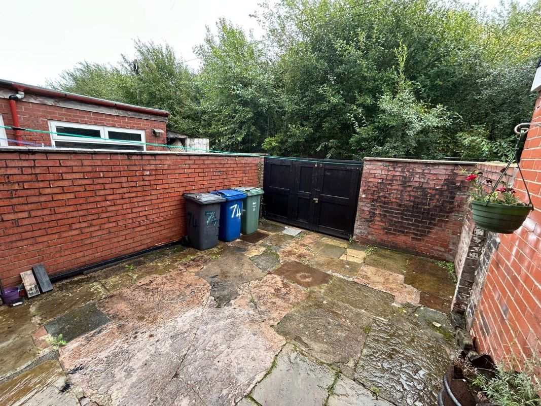 74 Cross Lane, Radcliffe, Manchester, Lancashire, M26 2RF