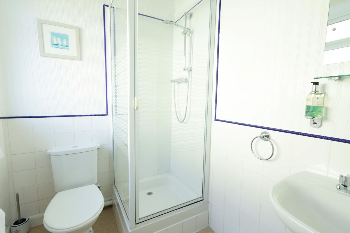 33 St. Andrews Road, Paignton, Devon, TQ4 6HA