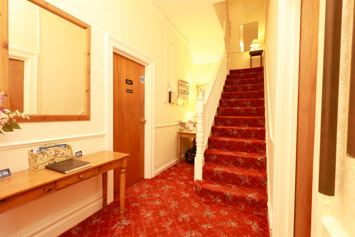 33 St. Andrews Road, Paignton, Devon, TQ4 6HA