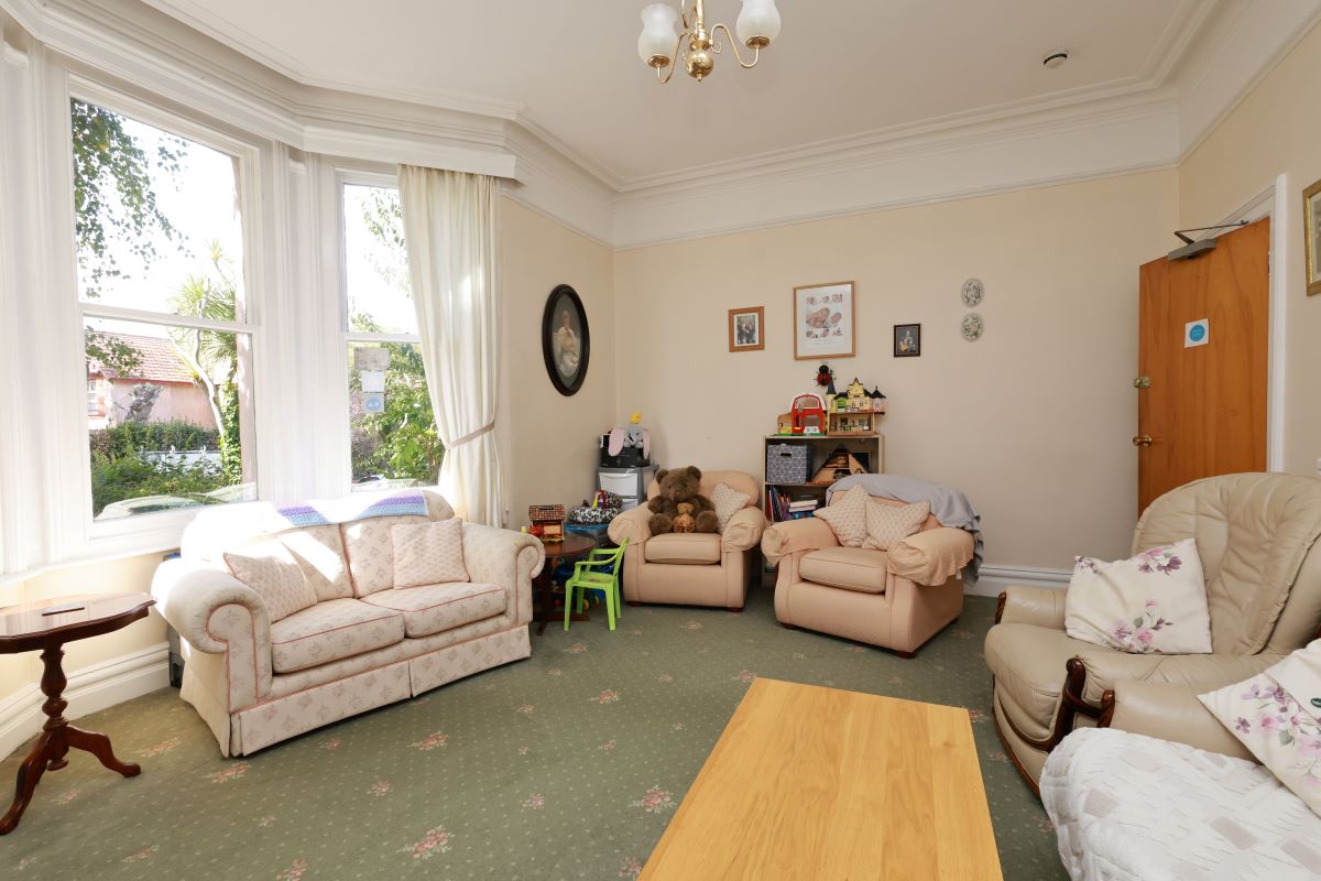 33 St. Andrews Road, Paignton, Devon, TQ4 6HA