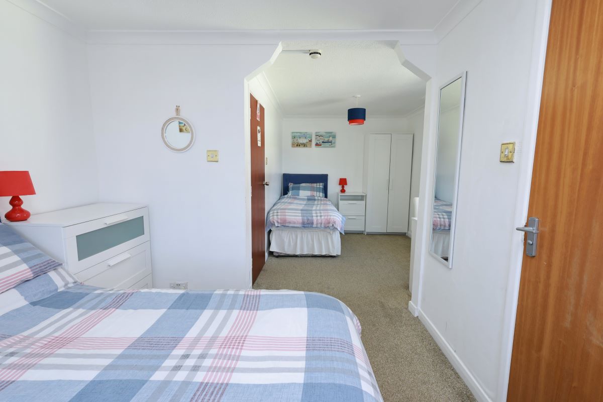 33 St. Andrews Road, Paignton, Devon, TQ4 6HA