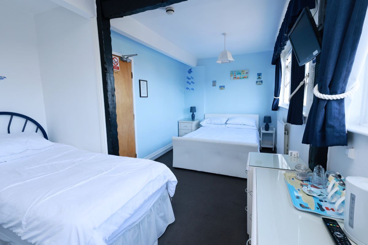 33 St. Andrews Road, Paignton, Devon, TQ4 6HA