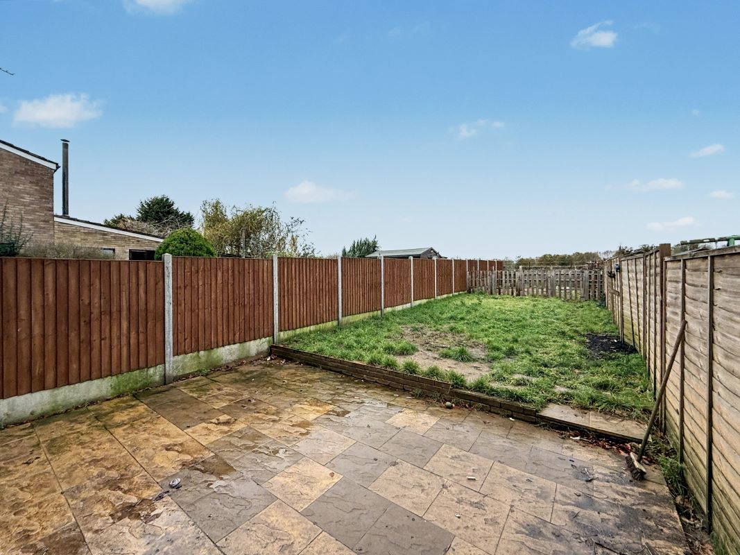 14 Ayden Way, Benhall, Saxmundham, Suffolk, IP17 1HG