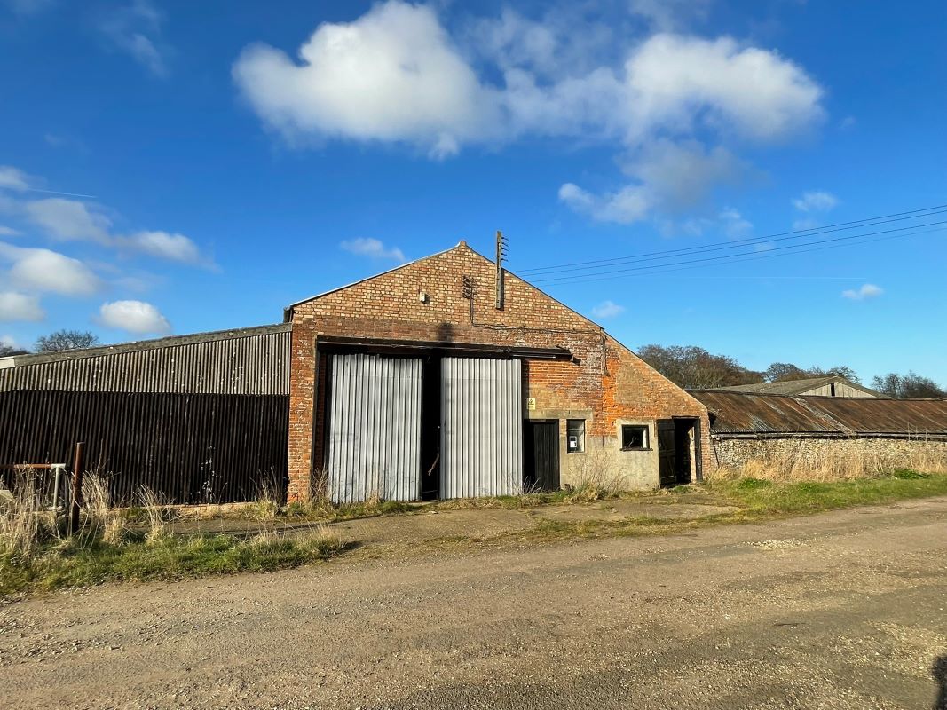 Whitehouse Farm Barns, Whitehouse Farm Lane, Flixton, Suffolk, NR32 5PG