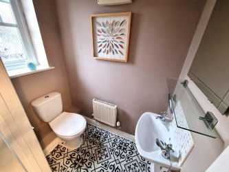 6B Mount Pleasant, Penpedairheol, Hengoed, Mid Glamorgan, CF828BY