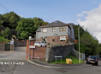 Central House Guest House, Bryn Stow, Pontypridd, Rhondda Cynon Taf, CF371RZ