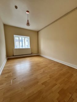 25 Thompson Street, Barry, Vale of Glamorgan, CF634JL