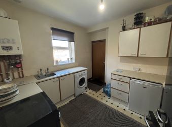 60 Coleshill Terrace, Llanelli, Dyfed, SA153DA