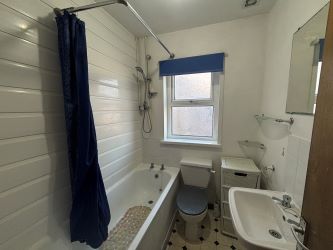 60 Coleshill Terrace, Llanelli, Dyfed, SA153DA