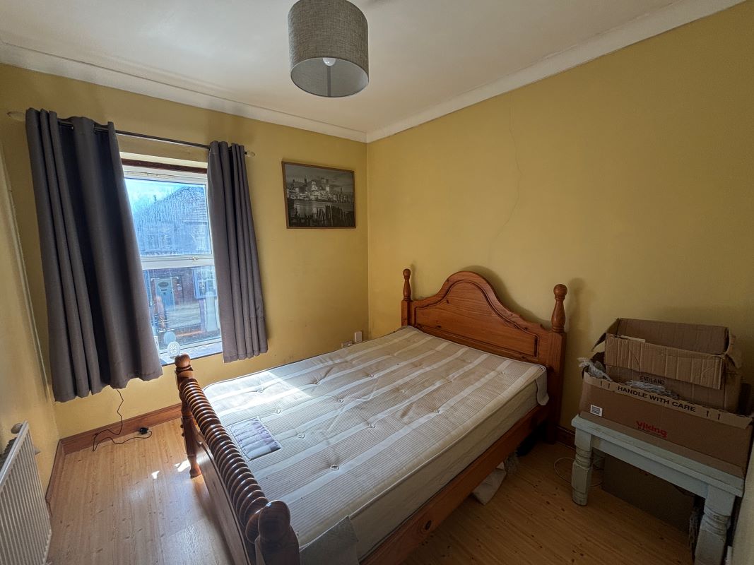 60 Coleshill Terrace, Llanelli, Dyfed, SA153DA