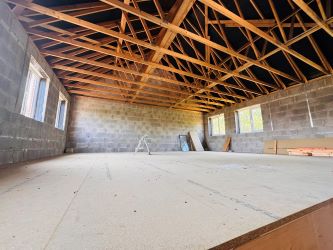 House and surrounding land, adj to 1 Railway Terrace, Talbot Green, Pontyclun, CF728HP