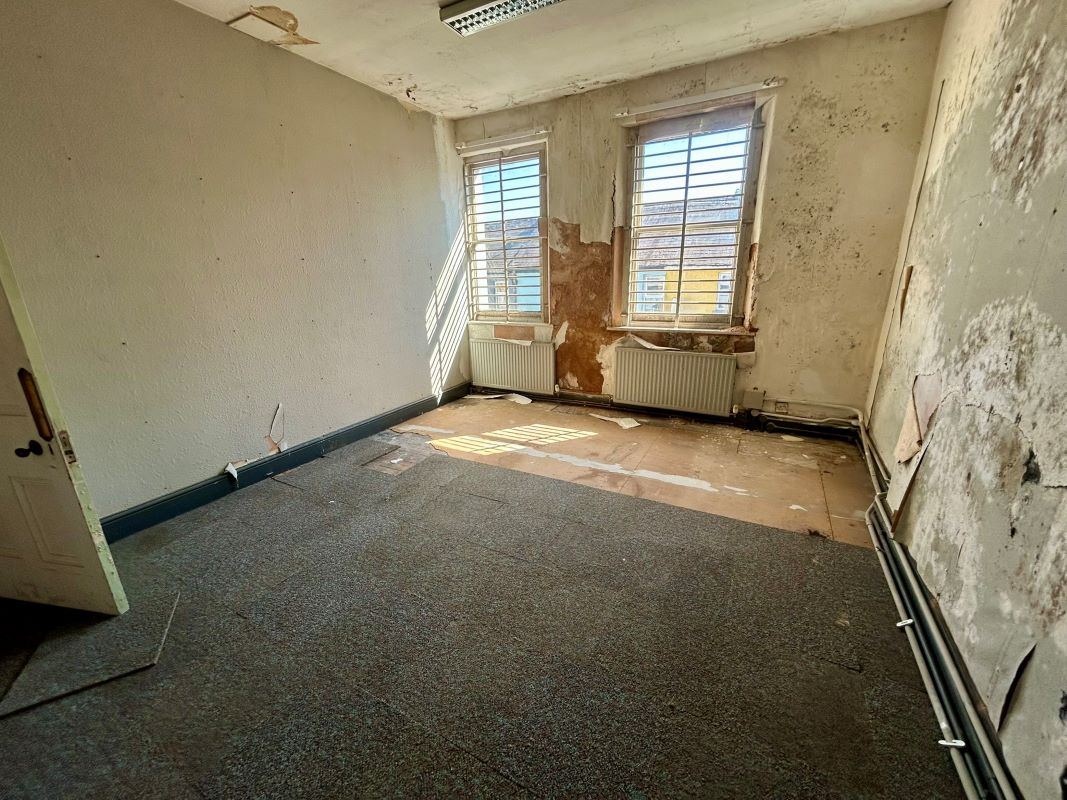 Former Barclays Bank, 46 Rhosmaen Street, Llandeilo, Dyfed, SA196HF