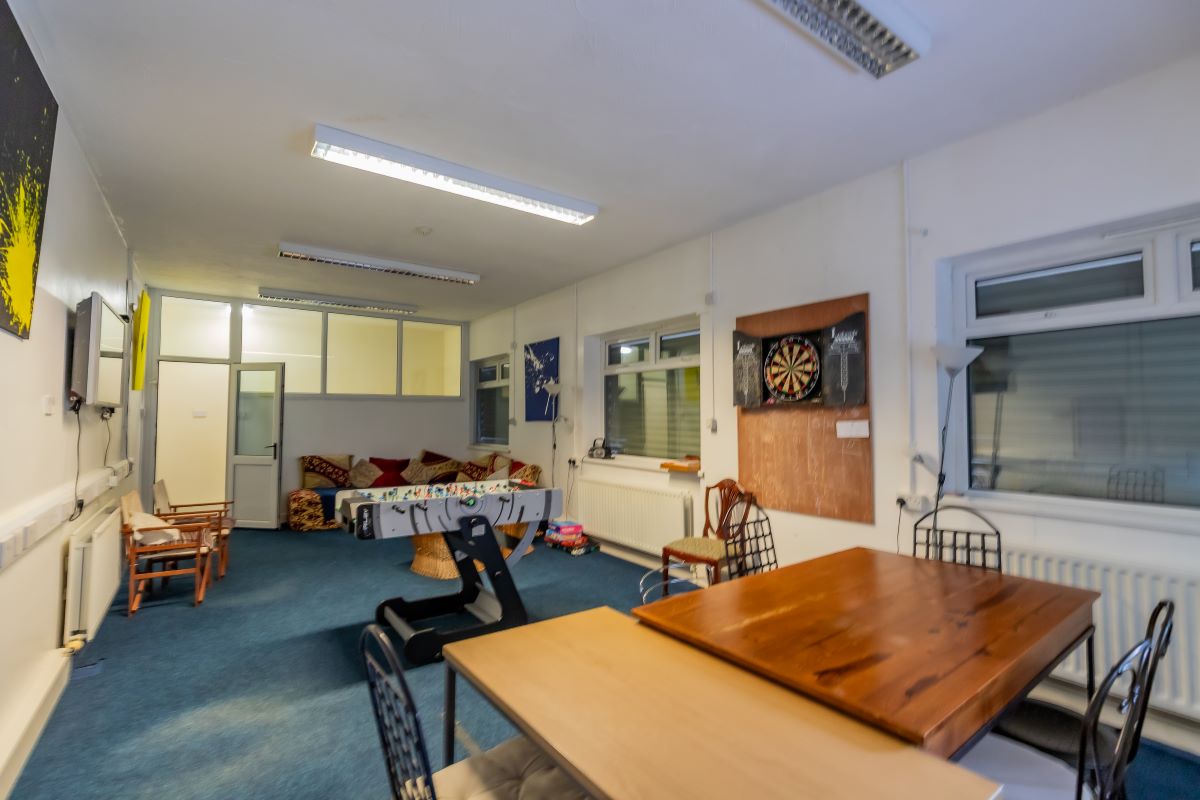 Former Trinity Chapel, Wesley Place, Merthyr Vale, Merthyr Tydfil, CF484RS