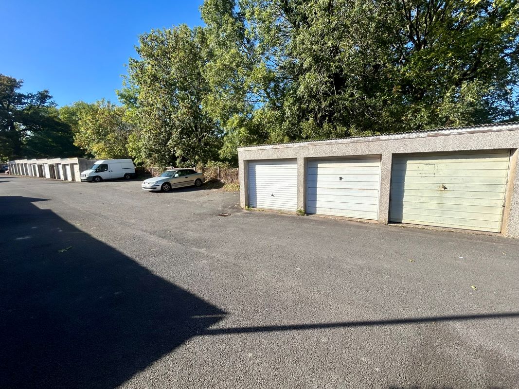 Lock up Garage, 40 Dan-y-Bryn, Gilwern, Abergavenny, NP70BL