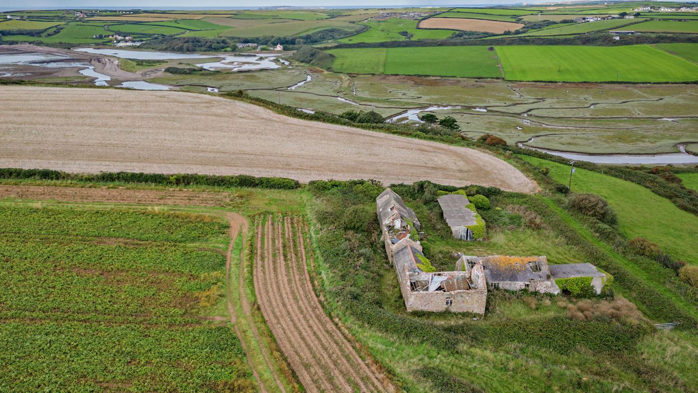 Slate Hill Farm, St Ishmaels, Haverfordwest, SA623TL