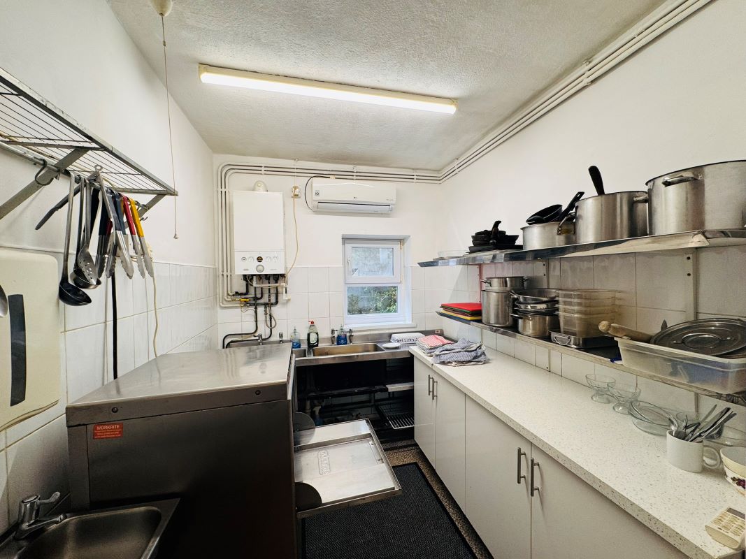 35 High Street, Ferndale, CF434RH