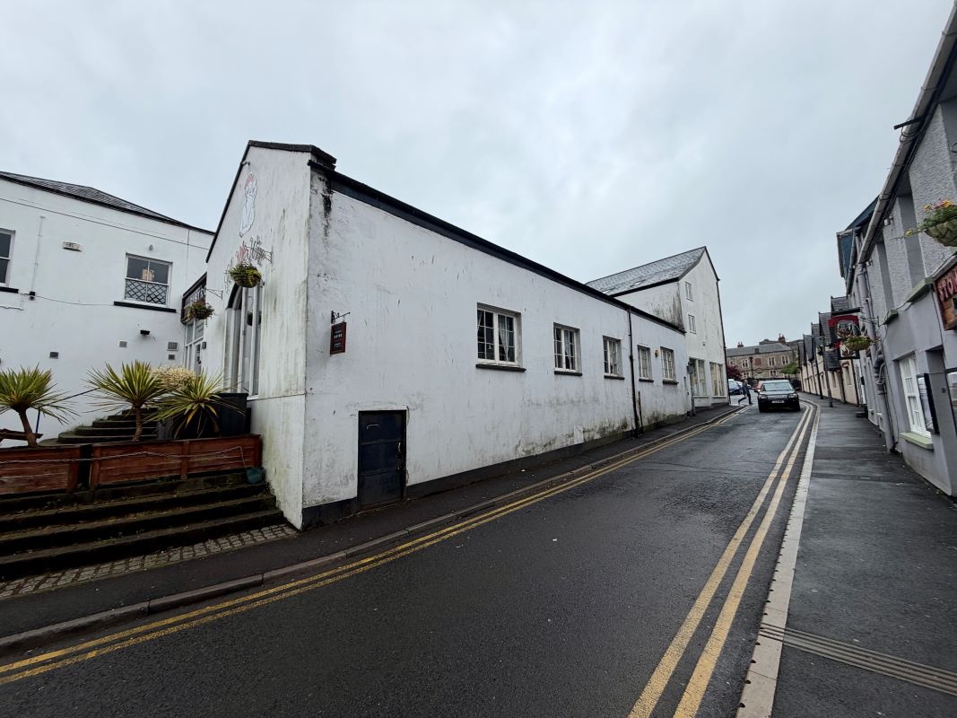 13-14 St Mary Street, Chepstow, NP165EW