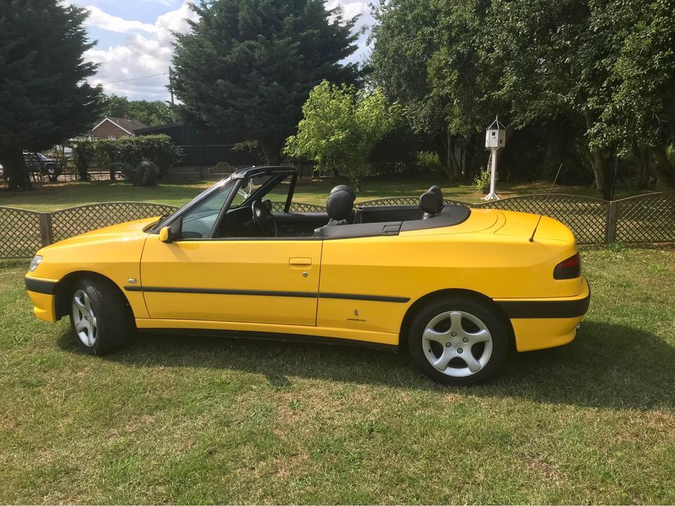 2001 Peugeot 306 Convertible Image