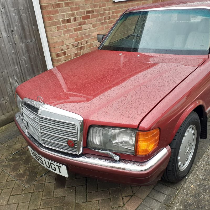 1990 Mercedes-Benz 300SE Image