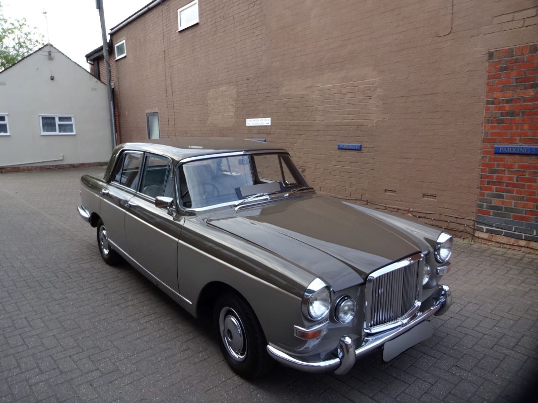 1964 Vanden Plas Image