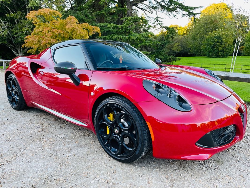 2014 Alfa Romeo 4C Image