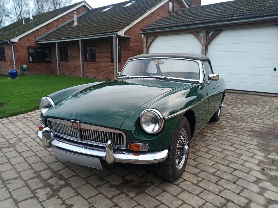 1965 MG MGB Image