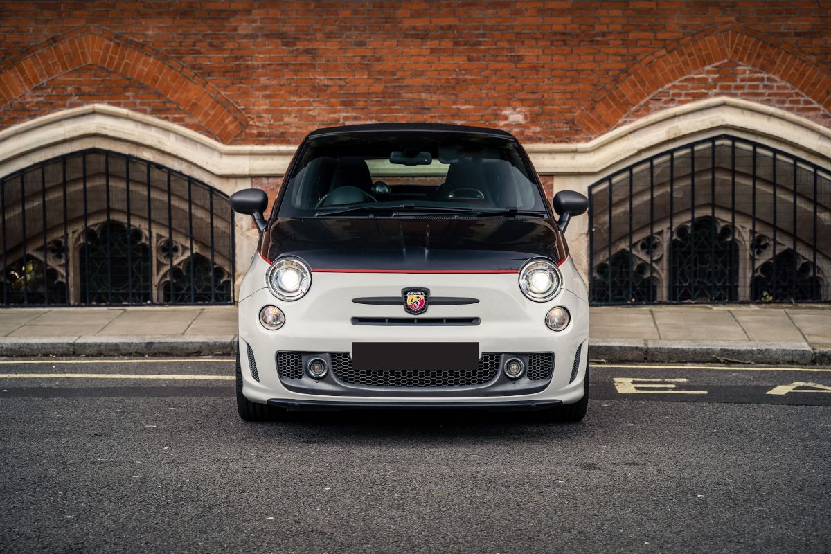 2016 Abarth 595c Competizione Image