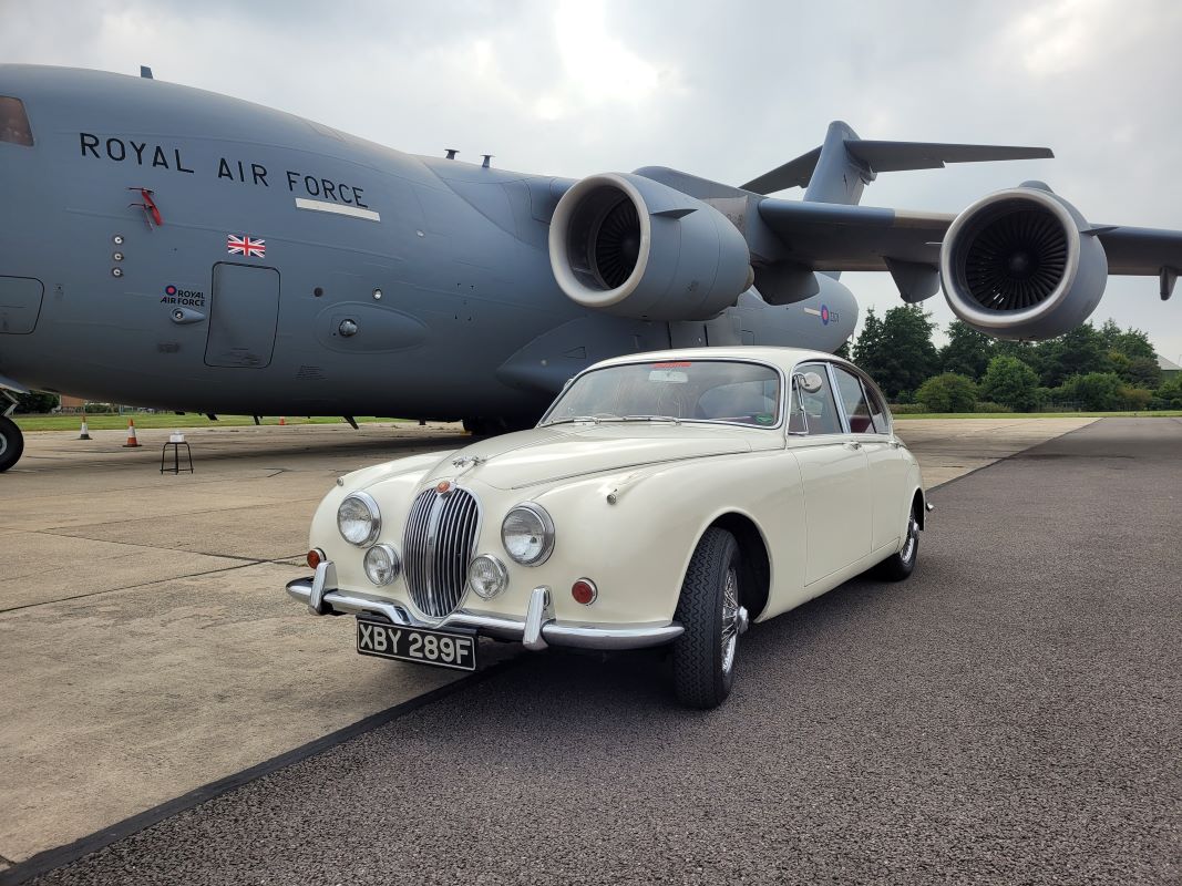 1967 Jaguar MK2 Image