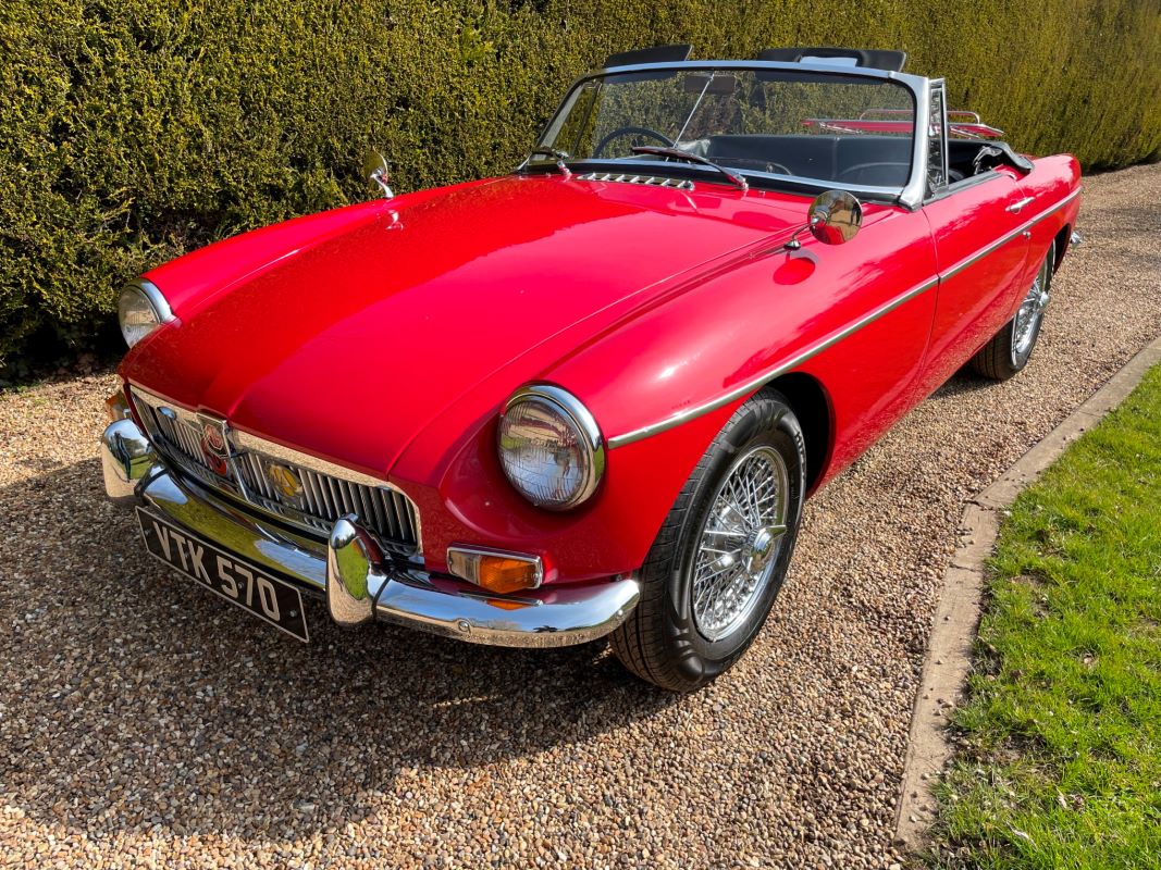 1965 MGB Roadster Convertible Image