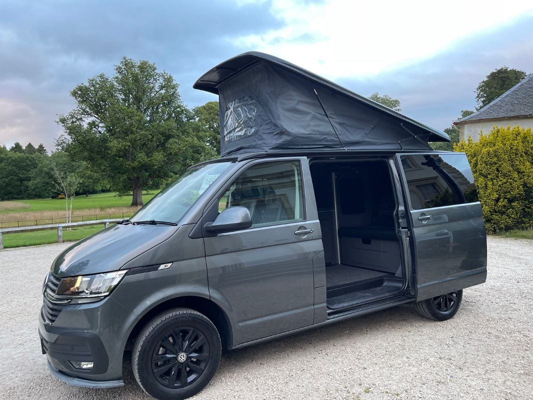 2020 VOLKSWAGEN TRANSPORTER Image