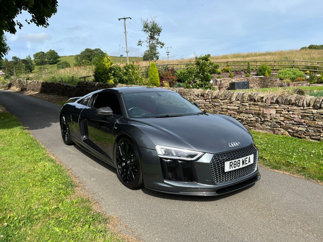 2015 Audi R8 V10+ Performance Quattro Image