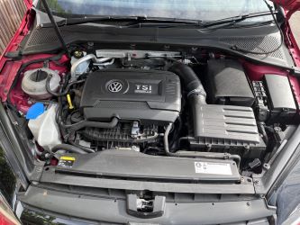 2015 VW Golf R DSG Image 9 of 14
